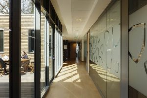 locaux design bavaria lea architectes mareil marly